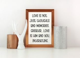 Agreeable Display Font preview image 2