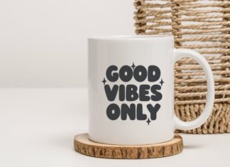 Vintage Charm Font preview image 2