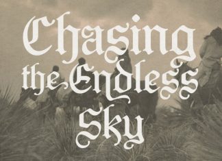 Bavides – Blackletter Font preview image 2