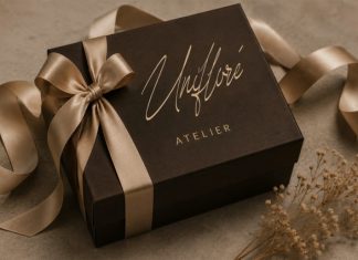 Maliatons – Luxury Script Font preview image 2