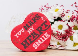 Retro Romance – Retro Love Font preview image 3